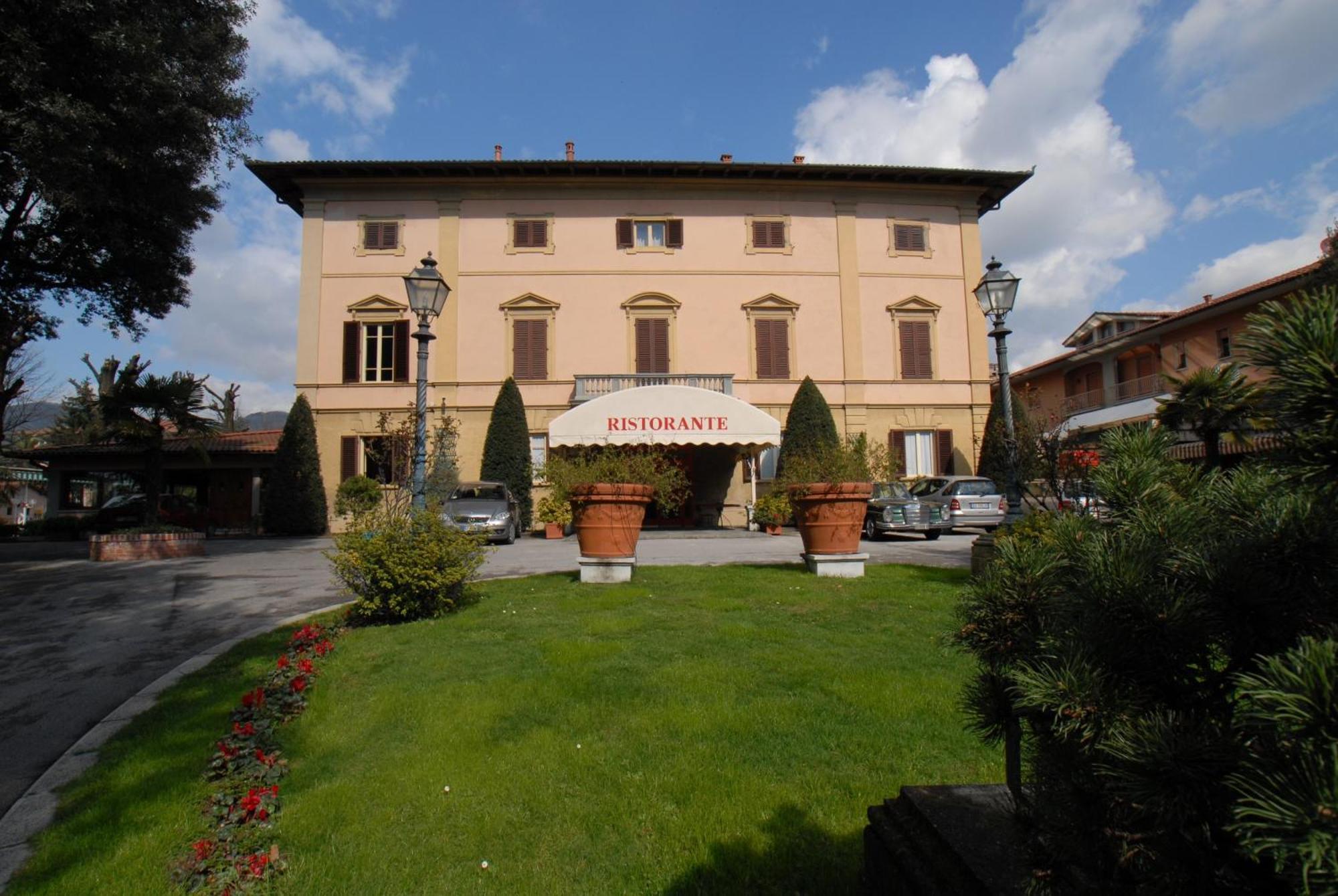 Hotel Villa Delle Rose Пеша Экстерьер фото
