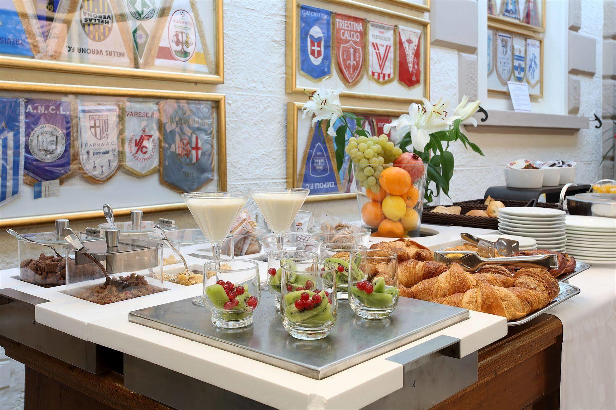 Hotel Villa Delle Rose Пеша Экстерьер фото