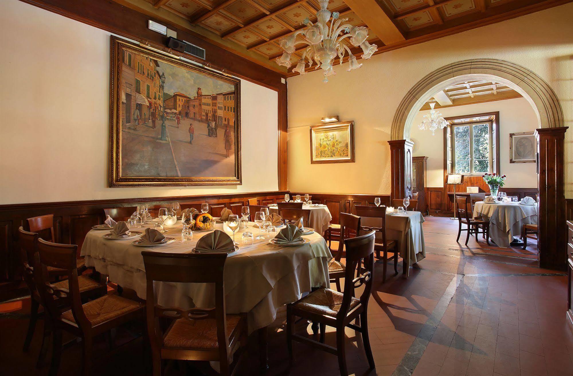 Hotel Villa Delle Rose Пеша Экстерьер фото