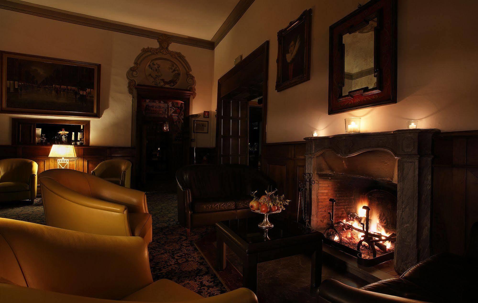 Hotel Villa Delle Rose Пеша Экстерьер фото